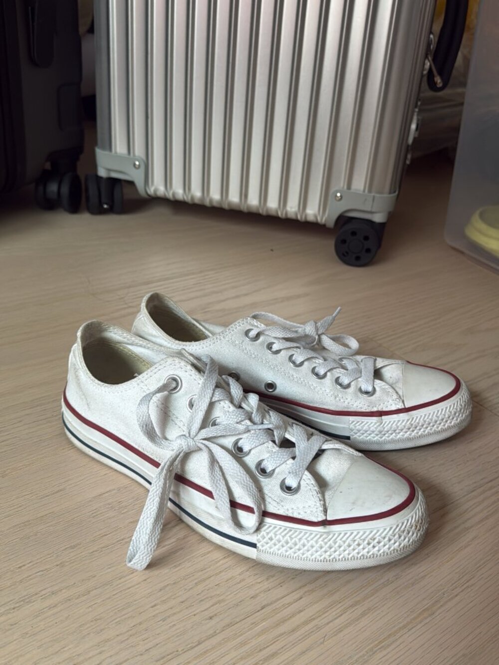 Converse All Stars (worn once!)